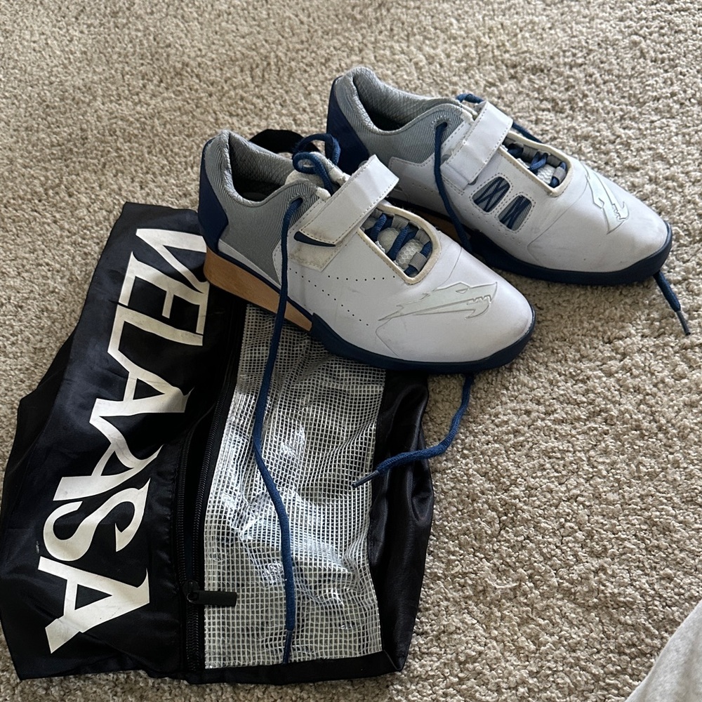 Women's Athletic Training Shoes in White & Navy